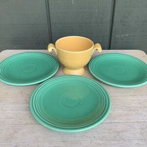 Vintage Green Fiesta Fiestaware Saucer Plate Lot Of 3 With 1 Cup